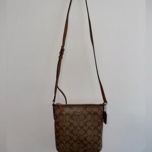 Coach Crossbody Bag Brown Leather Logo Pattern Womens Signature Swingpack
